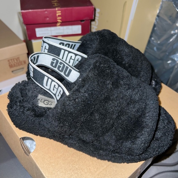 Uggs - Picture 1 of 8